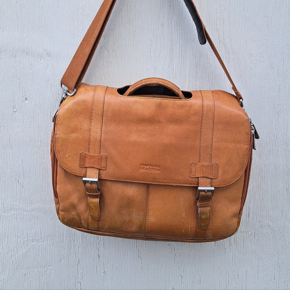 REDUCED. XL Kenneth Cole leather business bag